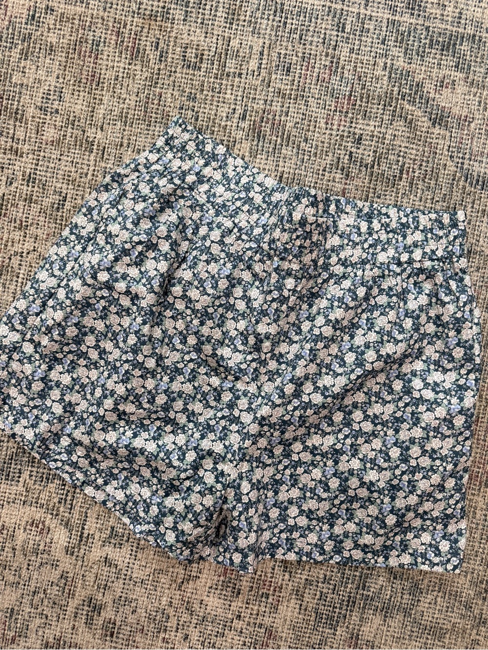 WISHLIST | Floral Blue & Green Casual Shorts- L